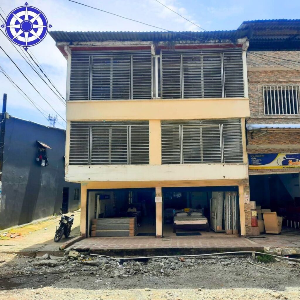 INMUEBLE COMERCIAL DE TRES PISOS – BARRIO PUEBLO NUEVO image 1